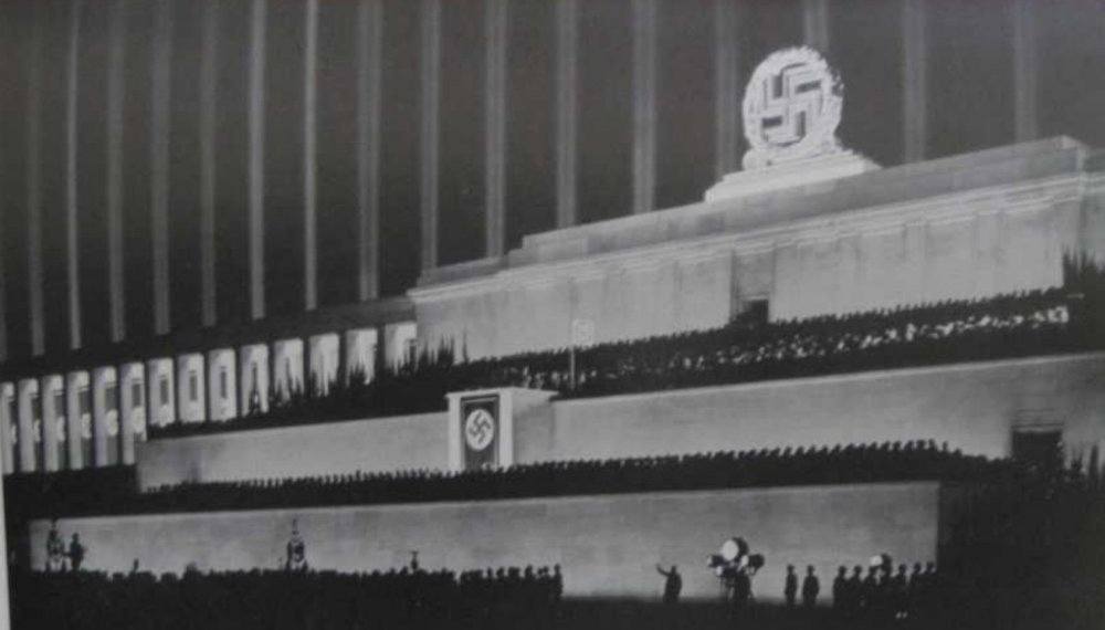 nuremburg lights.jpeg