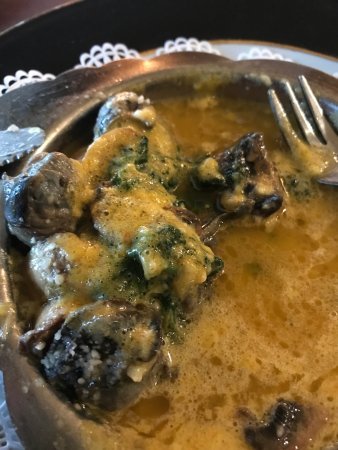 escargot-soup.jpg.e325d09d4479ed81e9c1b4f85a487b01.jpg
