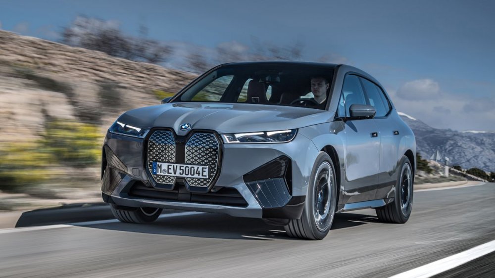 2022-bmw-ix-103-1622570431.thumb.jpg.66cf41f31863d65a0766025887827e1b.jpg