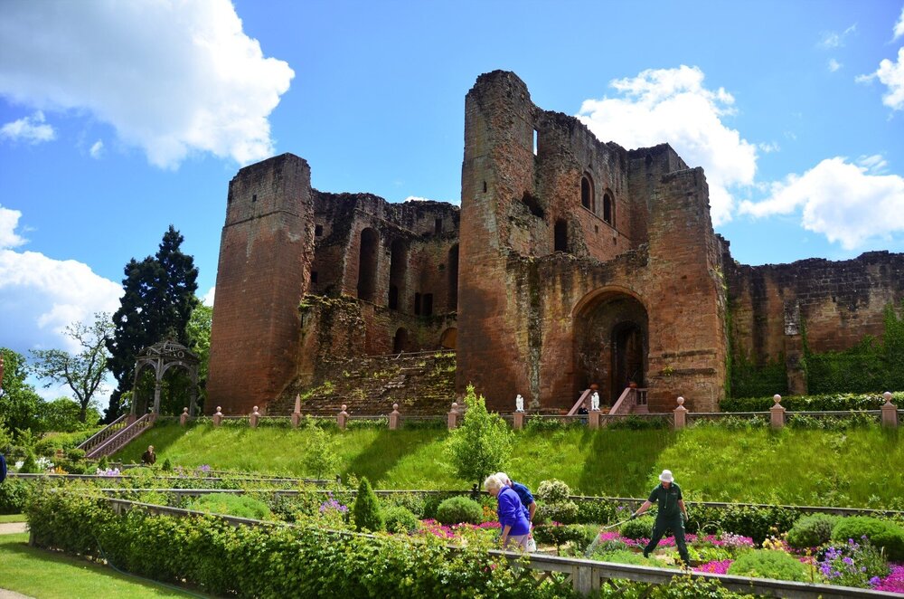 1062329832_KenilworthCastle-GreatTowerfromgardens.thumb.jpg.d93d253a59d17e51fd0008f68d53e573.jpg