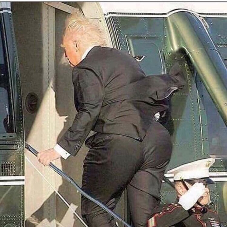 trump-butt.thumb.jpg.4e67c64efcfaefc59c0720b688a5ef03.jpg