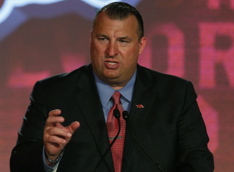 Bret-Bielema-1275397439.jpg.30d2c13da6cf40d1b0ecdd982b436450.jpg